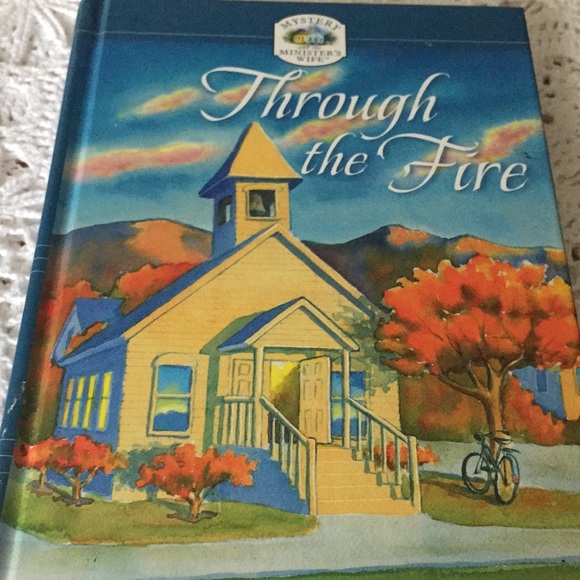 Trio Mystery and Minister’s Wife Books Guideposts - Picture 4 of 5